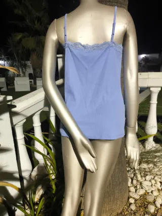 Camiseta tirantes mujer azul encaje