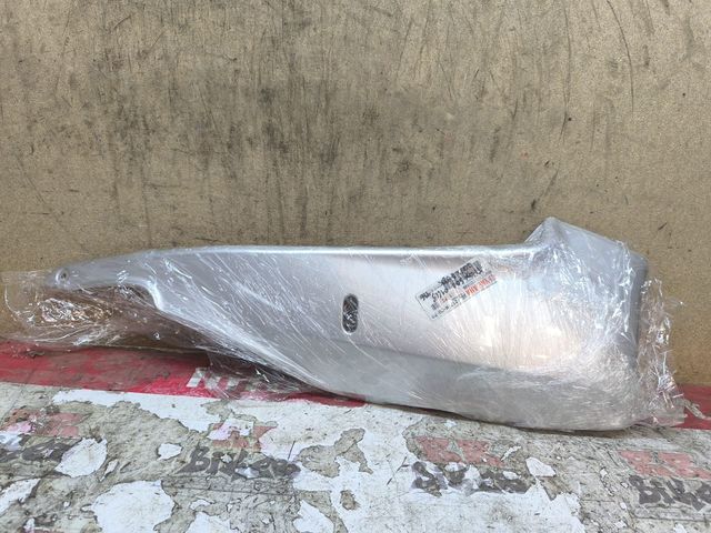 QUILLA DERECHA NUEVA YAMAHA TMAX 500 01-05