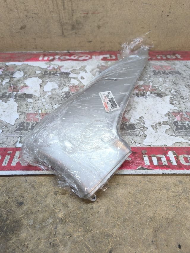 QUILLA DERECHA NUEVA YAMAHA TMAX 500 01-05
