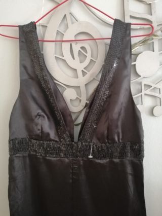 Vestido negro con lentejuelas