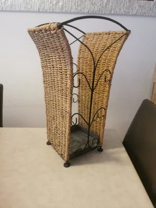 Paragüero Mimbre y Metal
