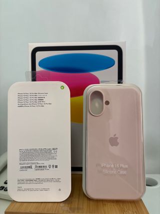 Cover iPhone 16 Plus Silicone Rosa Apple