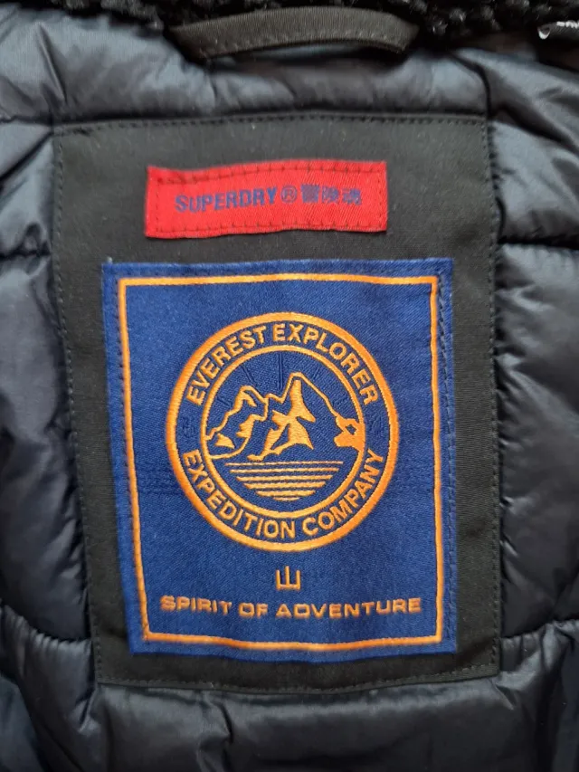 Parka Negra Con Capucha | Everest ● Hombre