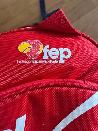 Paletero Bullpadel FEP Rojo