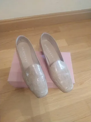 Zapatos DCHICAS Talla 41 Beige/Oro
