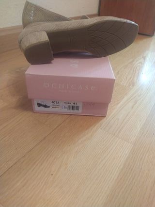 Zapatos DCHICAS Talla 41 Beige/Oro