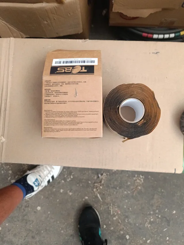 Cinta vulcanizada autoadhesiva