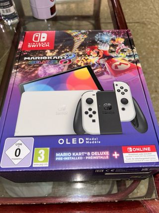 Nintendo Switch OLED Mario Kart 8 Deluxe