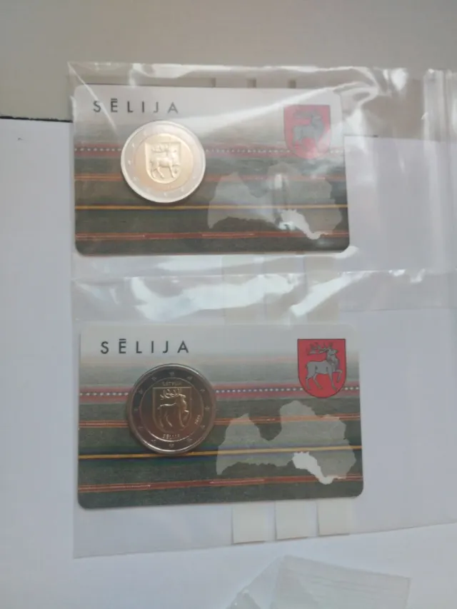 Lote 10 Monedas 2€ Letonia + Francia 2025