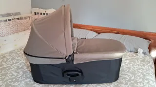 Capazo Baby Jogger + adaptadores silla