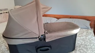 Capazo Baby Jogger + adaptadores silla
