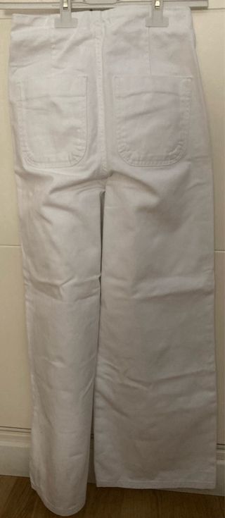 Pantalones anchos  bolsillos delanteros 