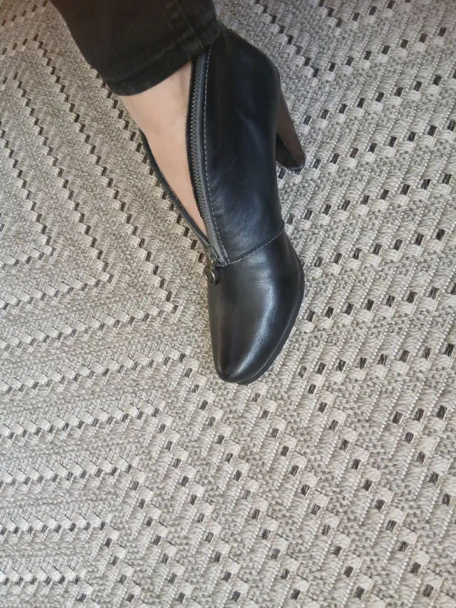 Botines Fly London Negros Cremallera