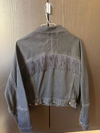 Chaqueta tejana Levi's con flecos