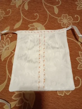 Faldriquera Baturra Blanca