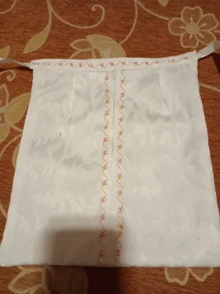 Faldriquera Baturra Blanca