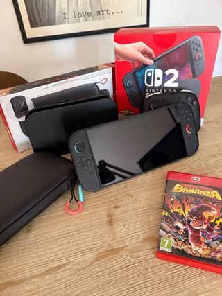 Nintendo Switch 2 + extras 