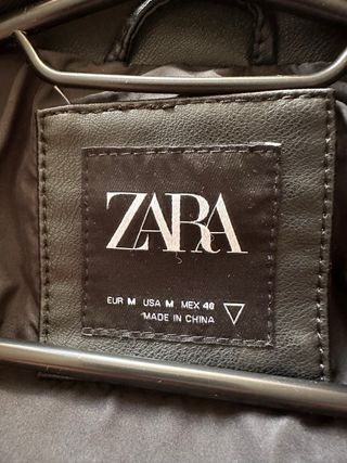 Chaqueta Biker Zara Negra
Un par de usos.