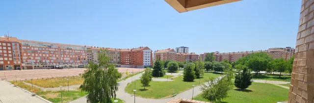 Piso casi a estrenar. Garaje y trastero