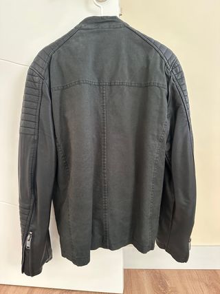 Chaqueta Cuero Hombre RED BRIDGE 
Piel sintética