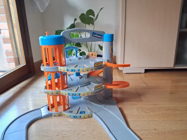 Pista de coches majorette.