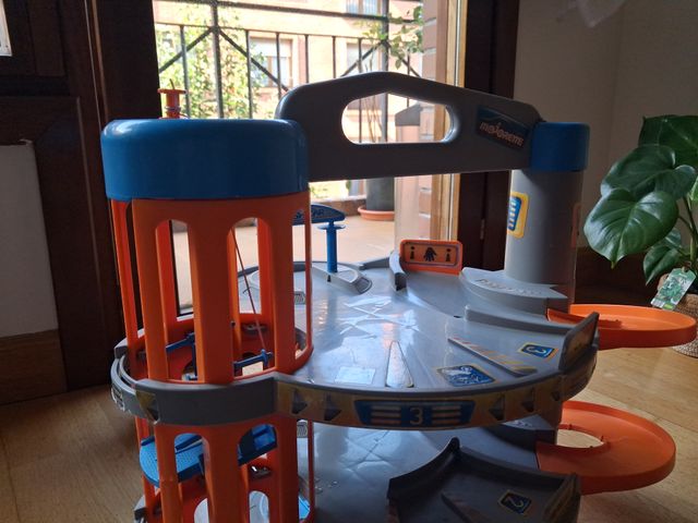 Pista de coches majorette.