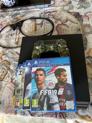 PS4 Pro + Mando y Juegos
-1TB capacidad 