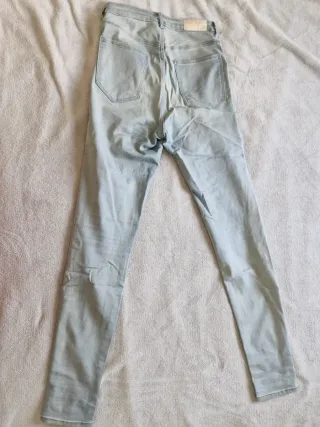 Pantalones vaqueros claros
