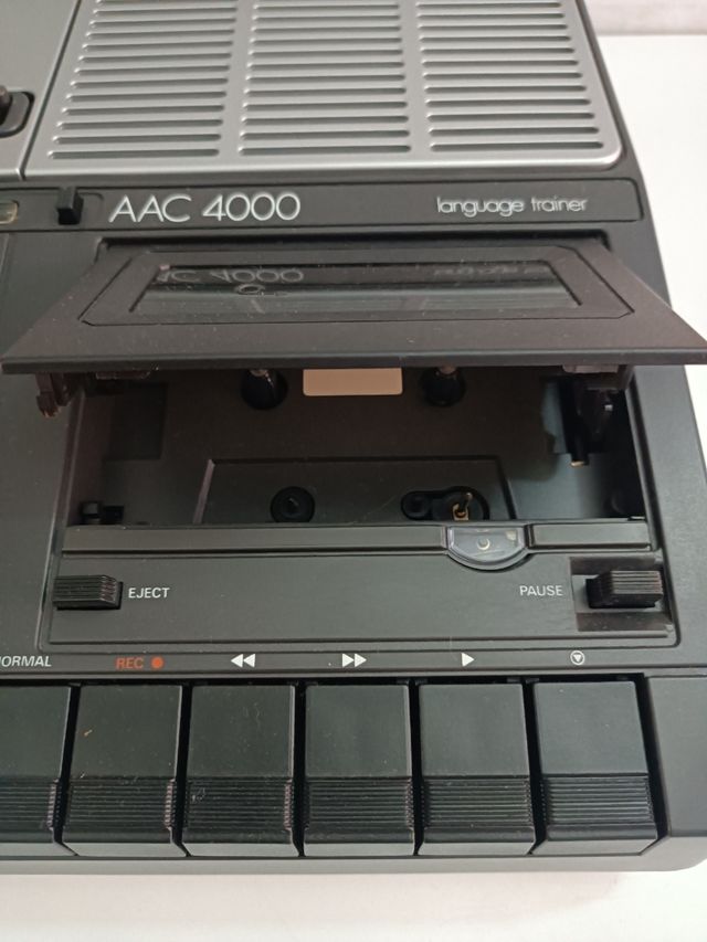 Philips musicassetta AAC 4000 leggi descrizione