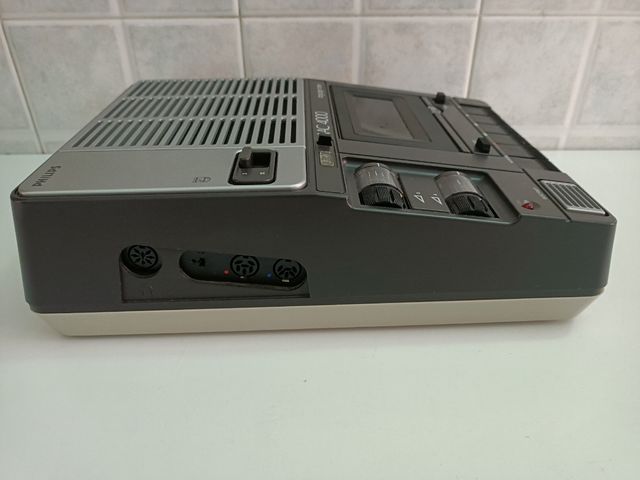 Philips musicassetta AAC 4000 leggi descrizione