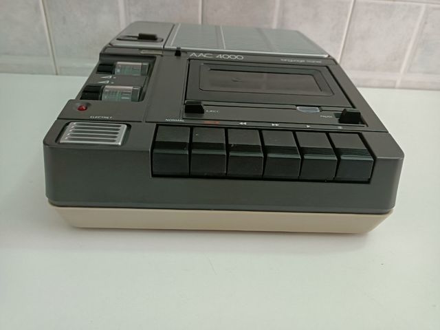 Philips musicassetta AAC 4000 leggi descrizione