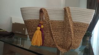 Bolso de playa de verano de yute y tela