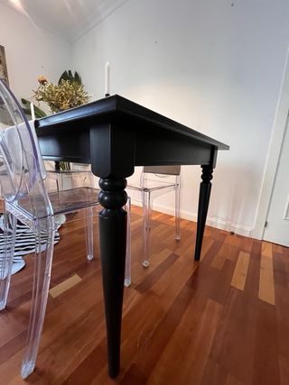 Mesa Comedor IKEA Negra Extensible.