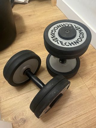 Mancuernas Technogym 16 kg 
Se escuchan ofertas