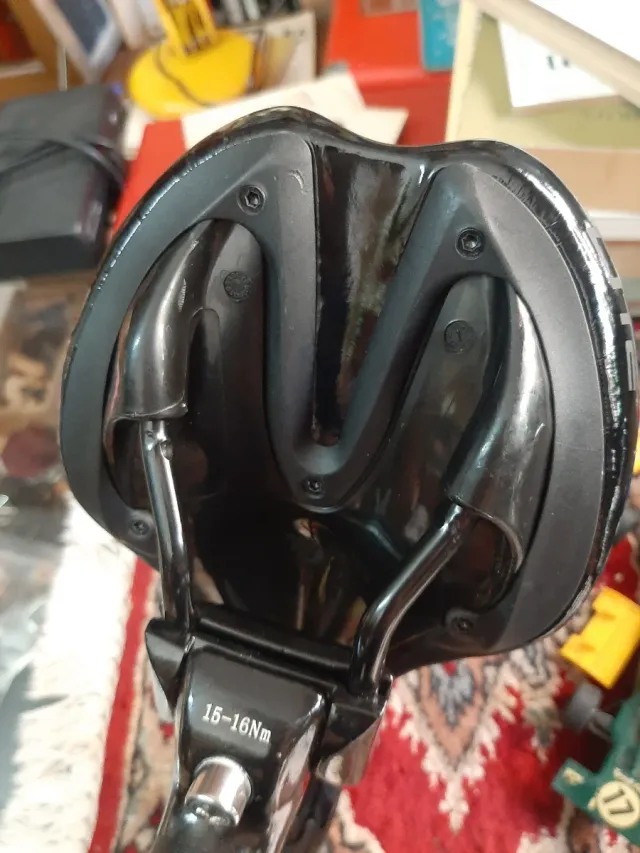 Asiento BH Negro Sillin bicicleta con tija