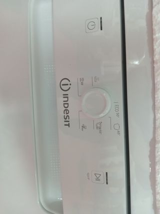 Modelo DFE 1B10
Lavavajillas Indesit 45cm