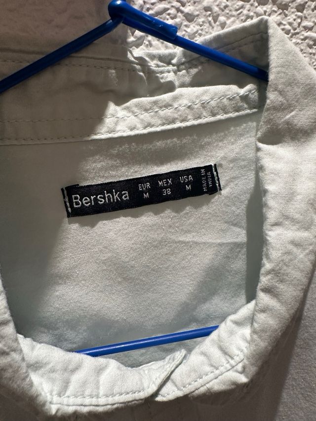 Camisa hombre Bershka gris claro, talla M
