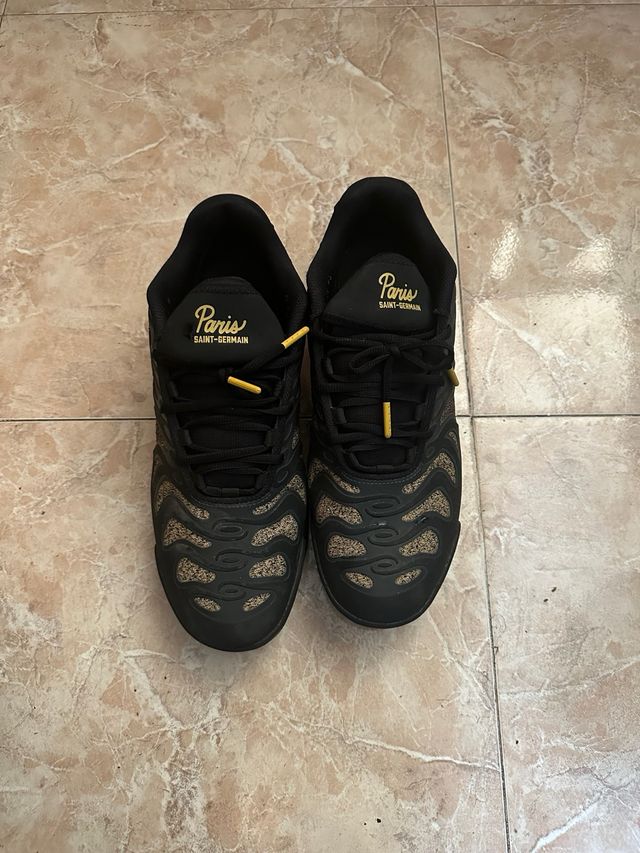 Nike Tn x Paris Saint German Negro Dorado