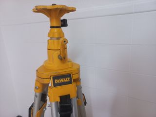 Trípode Topográfico Dewalt DE0735-XJ