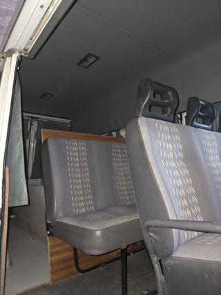 🟢 IVECO Daily 35.10 – 9 plazas – 2.8 Diésel 1997