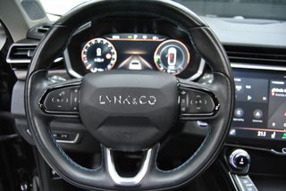 LYNK & CO 01 2021
