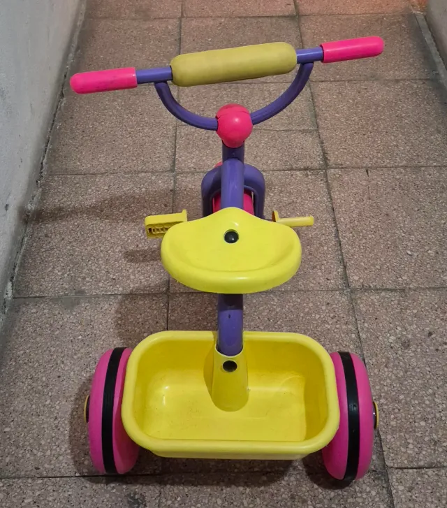 Triciclo infantil