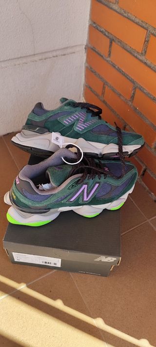 Zapatillas New Balance 9060 Verde y Morado
