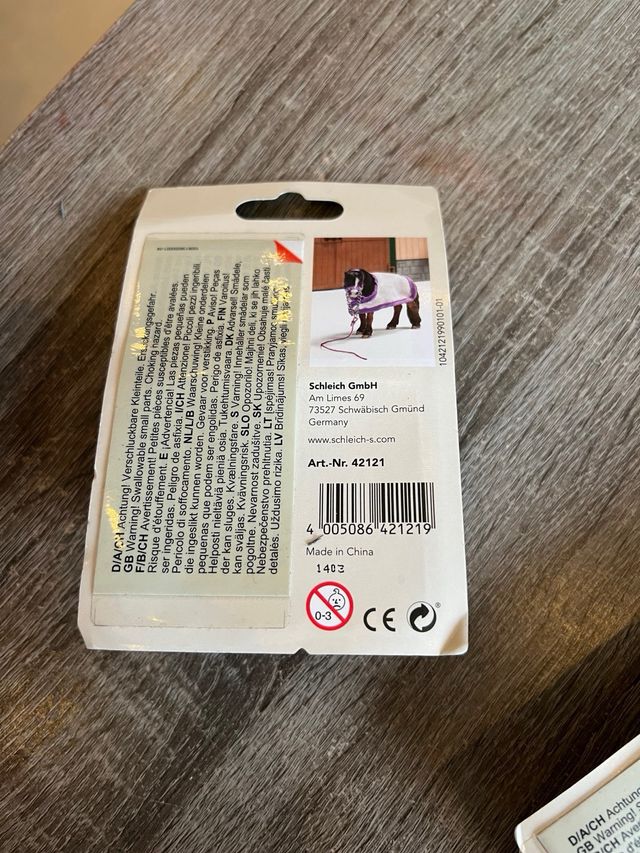 Schleich Accesorios Pony Manta y Cabezada 42121