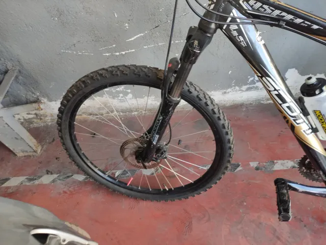 Bicicleta de Montaña Negra