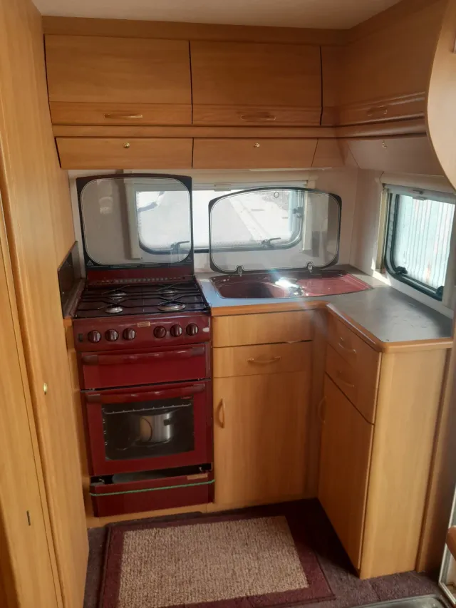 Caravana 750kg con documentación