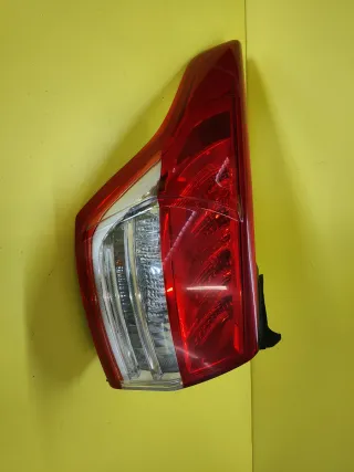 PILOTO TRASERO IZQUIERDO FORD KUGA (CBS)