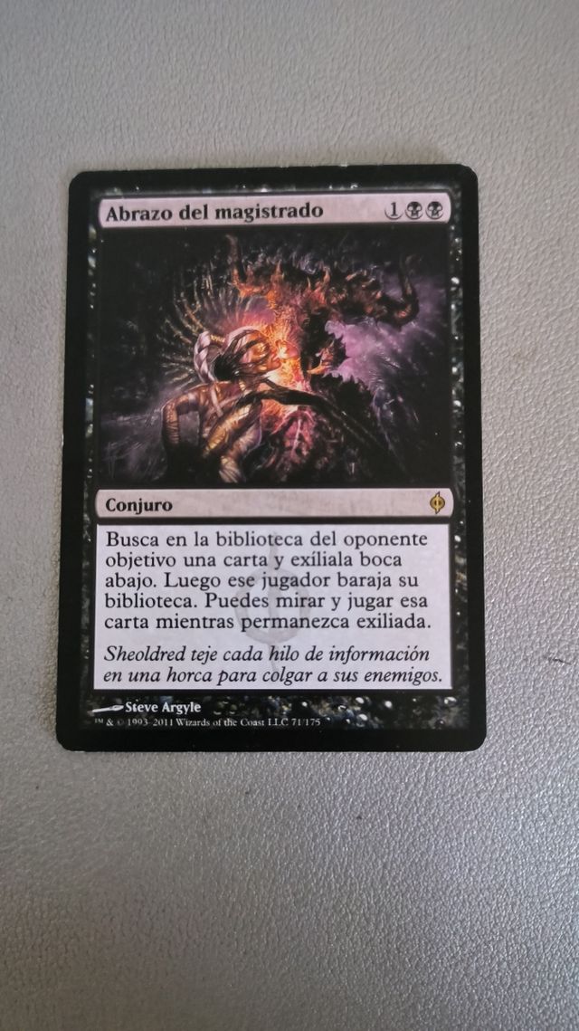 Abrazo del magistrado MTG Carta