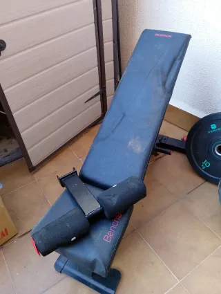 Set de musculación (Banco, discos y barra olímpica