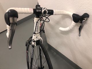 Bicicleta BMC Carretera, cambios Shimano 105